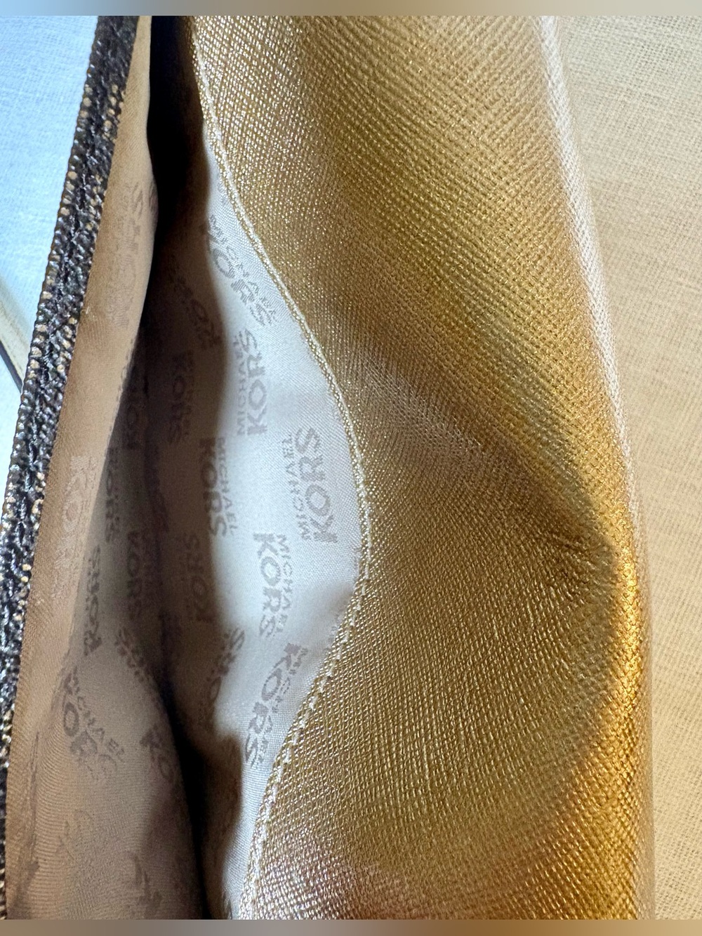 Michael Kors Jet Set Item Large Phone Crossbody Wallet Clutch Gold Brown MK Logo - Picture 14 of 15